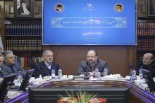 شریعتمداری: الکترونیکی شدن خدمات اداری، منافذ بروز فساد را مسدود می‌کند