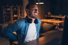 افزایش درد کمر و گردن در افرادی که دورکاری می‌کنند