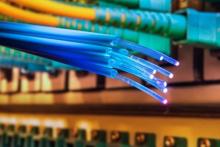 همراهی شرکت مخابرات ایران با سایر اپراتورها به‌منظور سرعت یافتن توسعه فیبرنوری در کشور 