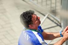 اشک‌های محمد بنا بعد از ناکامی کشتی فرنگی (+تصاویر)