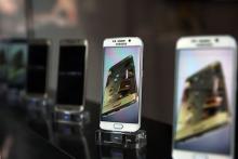 سامسونگ صفحه گلکسی S۸ را بزرگ می‌کند