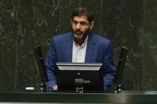 گیلانی: چگونه وزارت صمت ادعای حمایت از تولید داخل دارد که محصول مشابه تولید داخل را وارد می‌کنند؟