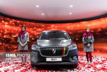 واکنش‌های متفاوت به عکس جنجالی دختران ایرانی در تبلیغ خودرو