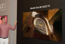 رونمایی از نخستین تلویزیون اولد ۸K در جهان