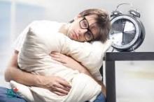 ارتباط اعتیاد کاربران به اینترنت و بی‌خوابی