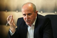 بازگشت قیمت‌ به آگهی‌های معاملات خودرو در فضای مجازی، التهاب مجدد در بازار را به همراه دارد/ راه‌اندازی سامانه‌ی ثبت معاملات خودرو، مانع قیمت‌سازی کاذب در سایت‌ها می‌شود