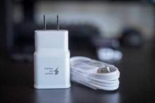 گوشی‌های جدید سامسونگ بدون شارژر عرضه خواهند شد؟ 		