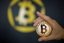 بیت‌کوین توقف کرد!