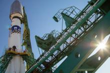 پرتاب ۳۸ ماهواره بار دیگر به تعویق افتاد