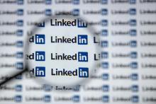 پیوستن لینکدین به آیین نامه اروپایی مقابله با نفرت پراکنی 