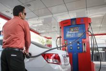 بنزین از ساعت ۲۴ فردا سهمیه بندی می‌شود؟