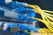 حمایت سندیکای صنعت مخابرات از پیشنهاد افزایش فوری تعرفه‌‌های اینترنت