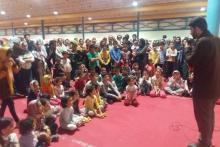 توئیت یک عکاس پیرامون شاد کردن کودکان آسیب دیده در سیل گلستان