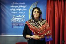 اجرای خواننده زن ایرانی برای زلزله‌زدگان