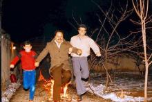 محمدرضا و همایون شجریان و اکبر عبدی در چهارشنبه‌ سوری