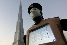 پلیس دبی روبات استخدام می‌کند