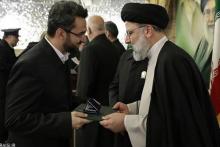 وزیر جوان خادم حرم امام رضا (ع) شد