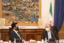 بررسی راه‌های خروج «سرخابی‌ها» از بحران مالی با حضور وزرای ارتباطات و ورزش