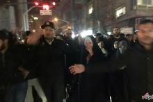 فیلم/ گریه های فائزه هاشمی در مقابل بیمارستان شهدای تجریش