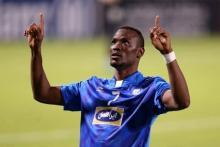 تیام هنوز بازیکن استقلال است و باید به ایران بیاید