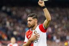 فیلم/ کمک علیرضا جهانبخش به فیلمبردار برای بلند کردن دوربینش