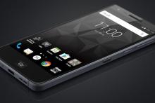 بلک بری موبایل با باتری ٢۶ ساعته می سازد