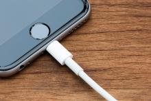 آیا می‌توان گوشی را از شب تا صبح در شارژ گذاشت؟