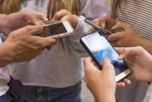 قانون جدید آمریکایی‌ها برای استفاده شبانه از شبکه‌های اجتماعی