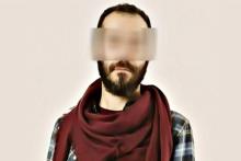 روی تختخواب کیوان بیدار شدم!