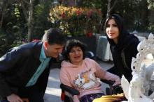 تصاویر کار خیرخواهانه همسر کلارنس سیدورف در ایران