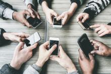 افزایش آمار خودکشی نوجوانان‎ در پی اعتیاد به تلفن همراه