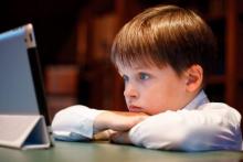 ضرورت نظارت مستمر خانواده‌ها بر فعالیت‌های سایبری کودکان