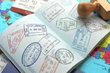 تمامی خدمات و سرویس های مخابرات به اتباع خارجی دارای مجوز ارایه می شود