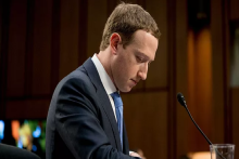 مارک زاکربرگ محصول جدید اپل را زیر سوال برد