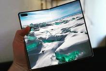 ترفند جدید سامسونگ در جاگذاری دوربین سلفی 