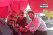 پیاده روی وزیر ارتباطات و معاونانش از توپخانه تا پاستور و ساندویچ خوری در باب همایون 