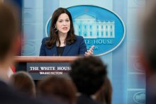 اذعان مقام امنیتی کاخ سفید به کلافگی آمریکا در دفع حملات سایبری