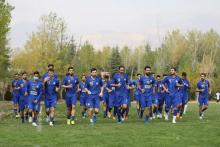 آتش زیر خاکستر در استقلال