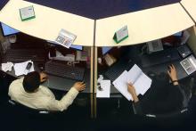 چرا پیش‌بینی سود شرکت‌ها باعث واکنش منفی بورس شد؟