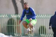 مدافع استقلال در یک قدمی پارتیزان بلگراد