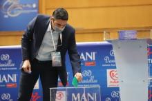 پست وحید هاشمیان درباره آرای انتخابات خطاب به کریمی و مهدوی کیا