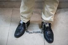 شلاق و حبس برای بازیگر مشهور سینما