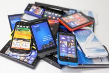 تلفن همراه ارزان می‌شود