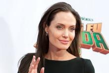 رابطه عاشقانه آنجلینا جولی و خواننده معروف؟(+عکس)