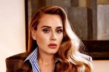 ادل در کنار نامزد جدیدش در استادیوم بسکتبال(+عکس)