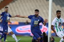 مدافع استقلال جریمه شد