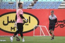 بازیکن جنجالی نظر سرمربی پرسپولیس را جلب کرد