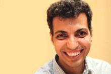 عصبانیت مهماندار هواپیما از عادل فردوسی‌ پور