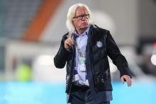 شفر: گزارشگر لباس چه رنگی به تن داشته؟!