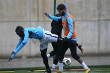 جنگ زکی‌پور سهرابیان برای حضور در دربی (عکس)